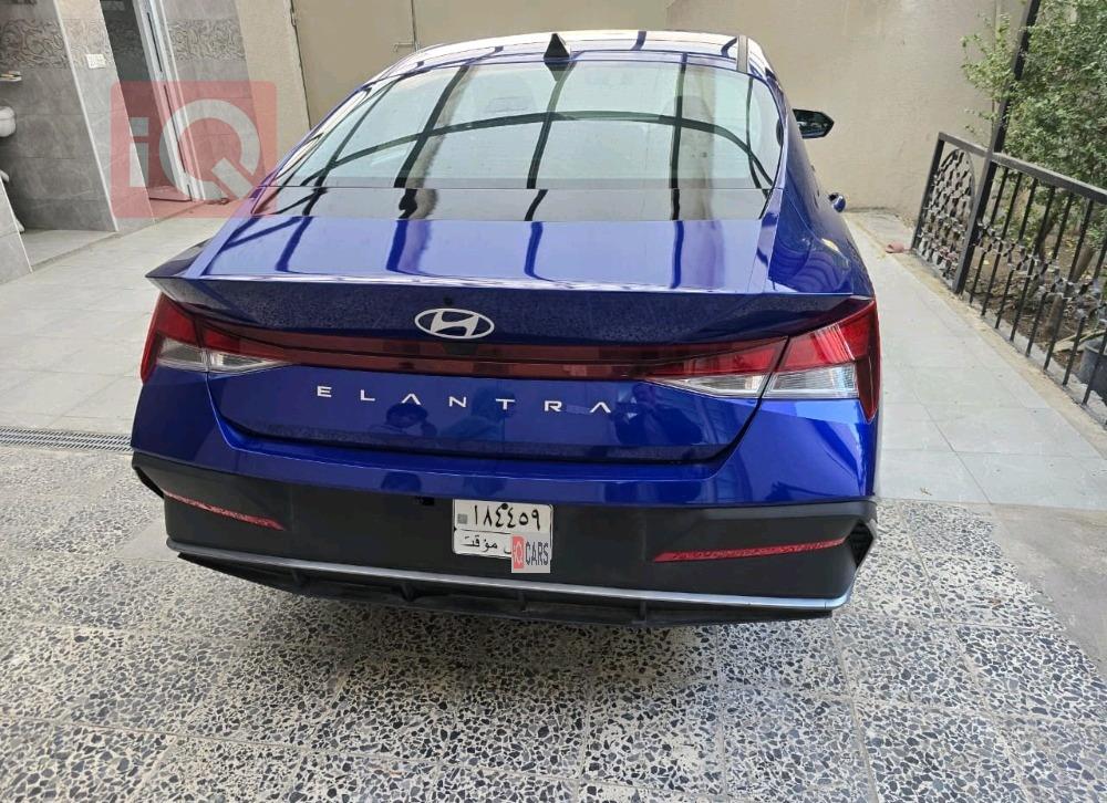 هیوندای ئەلەنترا